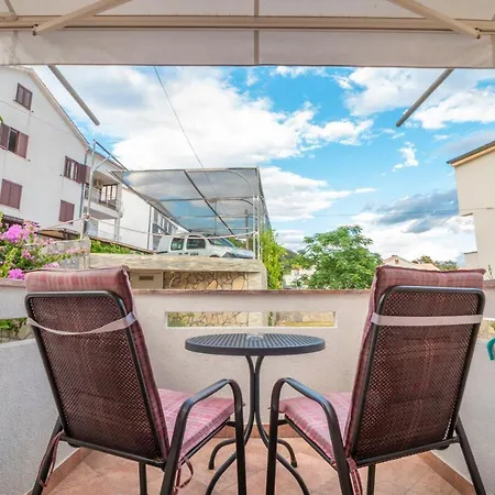 Apartment Ana